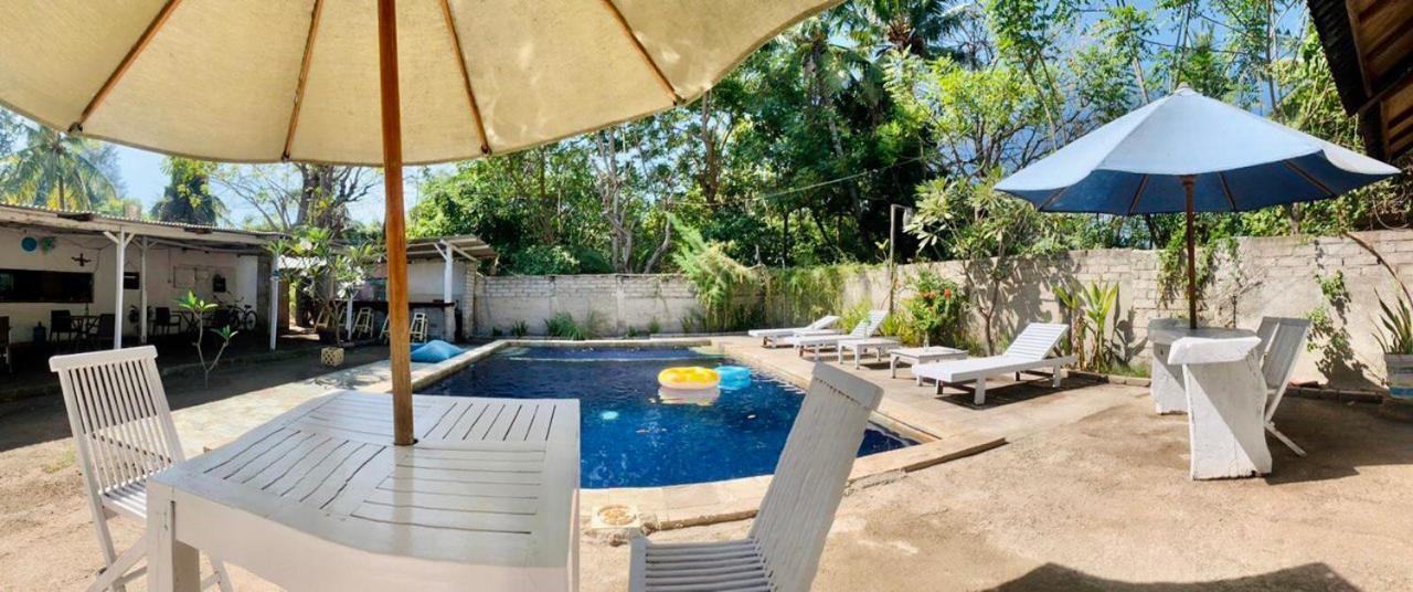 Santai Bungalow Gili Trawangan Luaran gambar